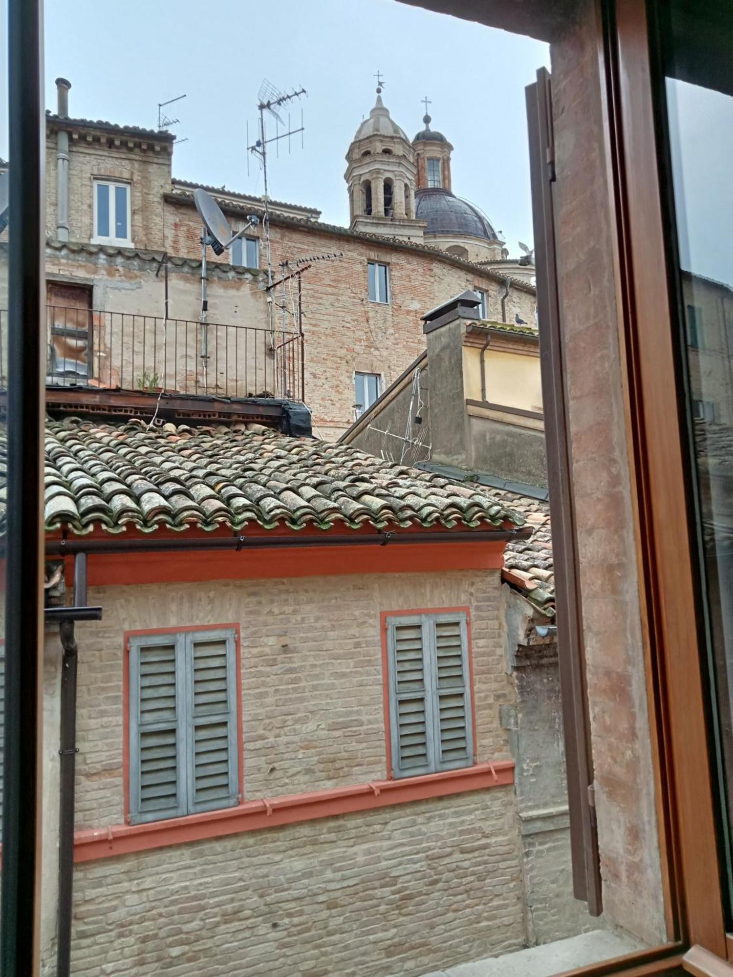 Camere Via Crispi Centro Storico Macerata megye Kültér fotó